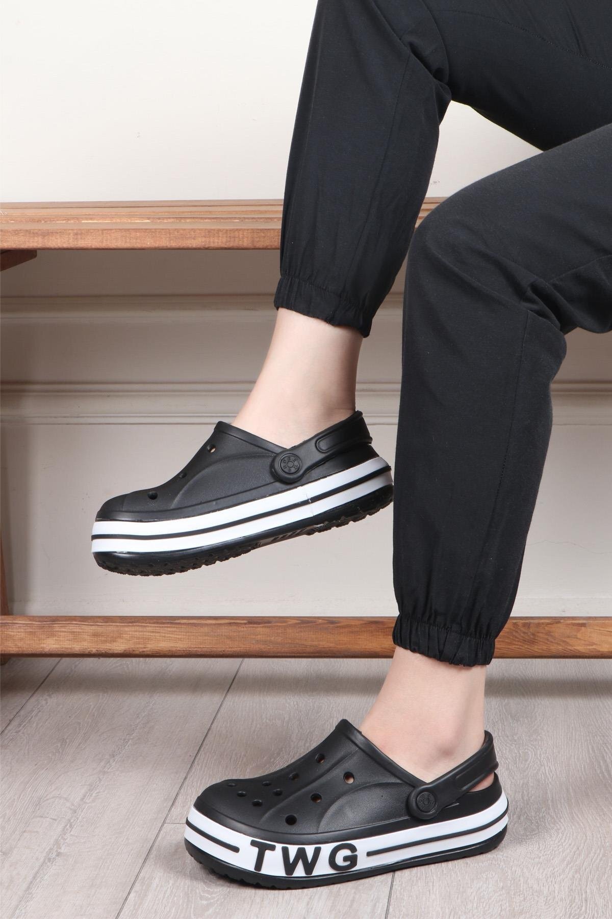 Siyah Unisex Terlik TWG-216 G