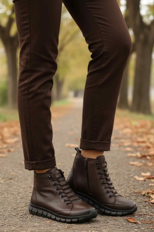 Kahve Hakiki Deri Lastik Bağcıklı Kadın Bot 3910 Z