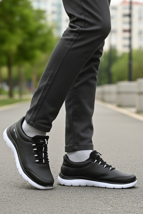 Siyah-Beyaz Hafif Erkek Spor Ayakkabı Flexible Pu M