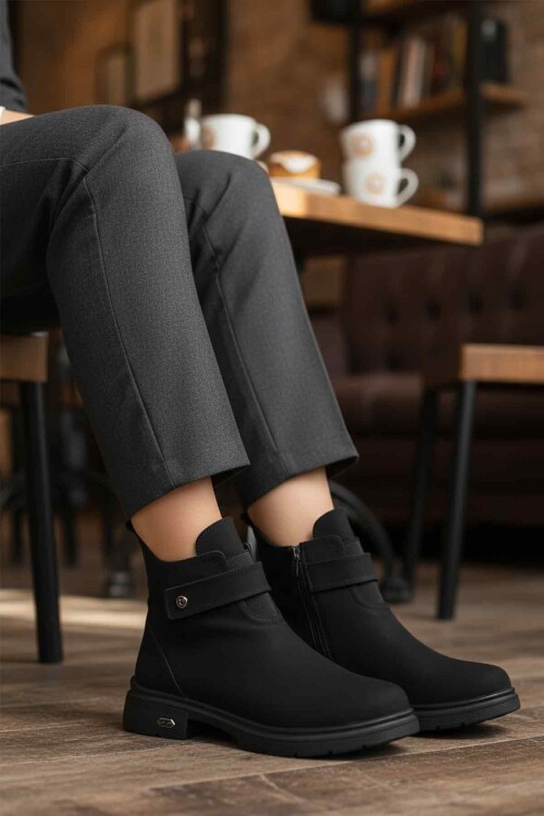 Siyah Nubuk İçi Kürklü Fermuarlı Kadın Bot PC-55336 Z