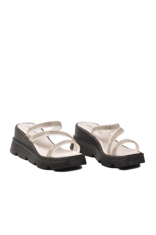 Beyaz Kadın Topuklu Terlik PC-7530 Z