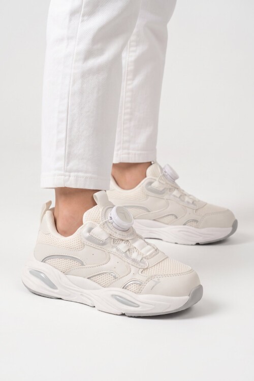 Beyaz Akıllı Bağcıklı Fileli Erkek Çocuk Spor Ayakkabı Sneaker Frank P