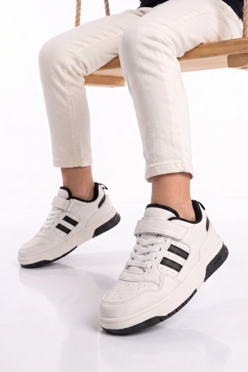 Cırt Bantlı Kalın Rahat Taban Beyaz-Siyah Unisex Çocuk Yürüyüş ve Spor Ayakkabı Sneaker Foor