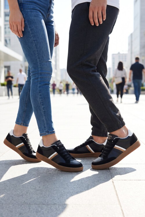 Siyah-Beyaz Bağcıklı Unisex Yürüyüş ve Spor Ayakkabı Sneaker 015