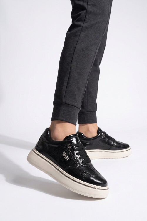 Kadın Bağcıklı Sneaker Siyah Cilt Kalın Rahat Taban Casual Yürüyüş Ayakkabı 231176