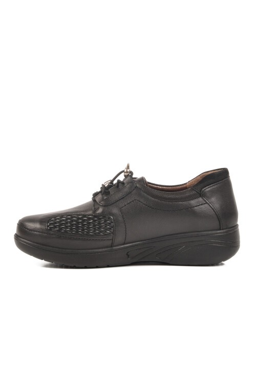 Siyah Hakiki Deri Kadın Günlük Ayakkabı 42632 Z