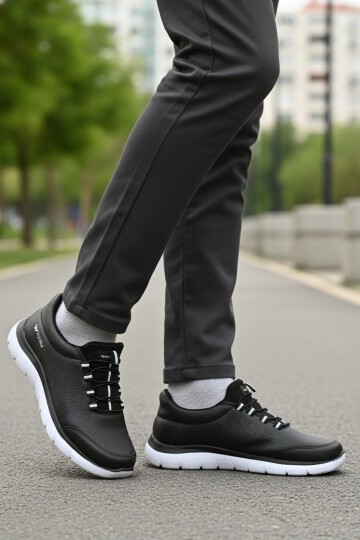 Siyah-Beyaz Hafif Erkek Spor Ayakkabı Flexible Pu M