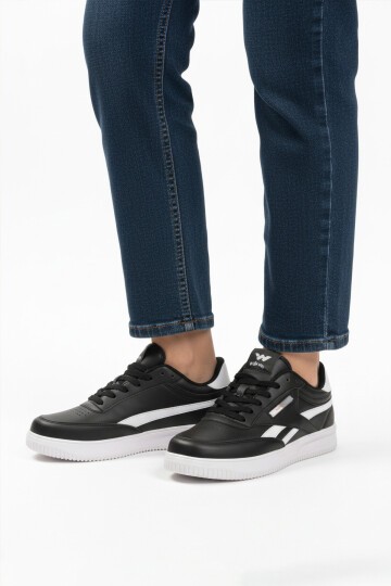 Siyah-Beyaz Hafif Erkek Spor Ayakkabı Marlow M