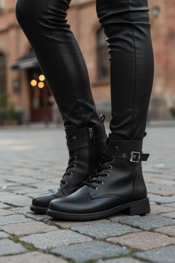 Siyah Cilt Fermuarlı İçi Polarlı Kadın Bot 209151 Z