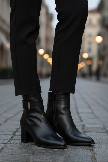 Siyah Deri Kadın Bot 262326 Z (Dar Kalıp)