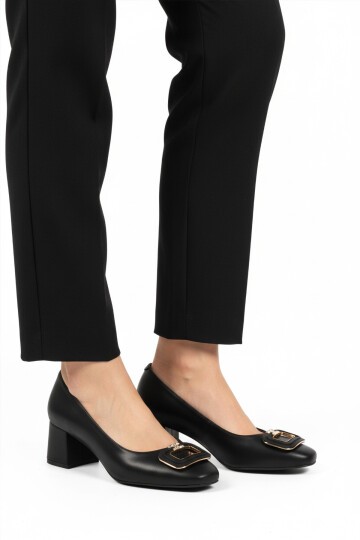 Siyah Cilt Kadın Topuklu Ayakkabı 695040 Z