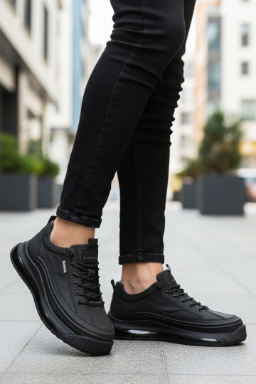 Siyah Hakiki Deri Lastik Bağcıklı  Erkek Günlük Ayakkabı 25K500-1 M