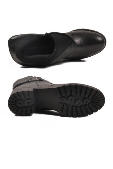 Siyah Hakiki Deri Hafif Kaymaz Taban Kadın Bot Premium 16463-1 Z