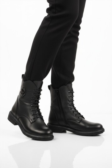 Siyah Hakiki Deri Kaymaz Taban Kadın Bot Premium 20912-1 Z