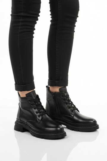 Siyah Hakiki Deri İçi Polarlı Kaymaz Taban Kadın Bot Z505 Z