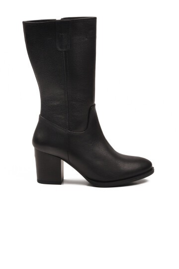 Siyah Hakiki Deri Kaymaz Taban Topuklu Kadın Çizme 86620-1 Z