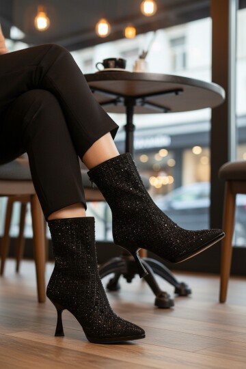 Siyah Yüksek Topuklu Kadın Çizme 671131 Z