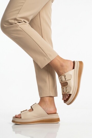 Bej Yüksek Tabanlı Kadın Terlik 457303 Z