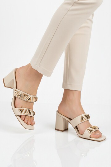 Bej hafif Taşlı Kadın Topuklu Terlik 547855 Z