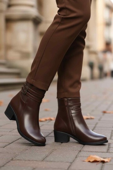 Kahve Kadın Bot 1006 Z