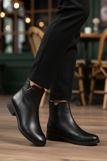 Siyah Hakiki Deri Kadın Bot 21893-1 Z