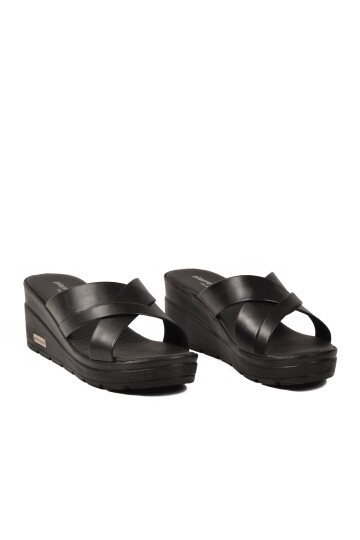 Siyah Topuklu Kadın Terlik PC-7477 Z