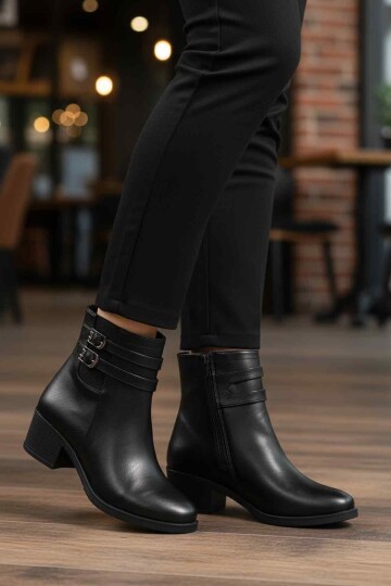 Siyah Kadın Bot 1006 Z