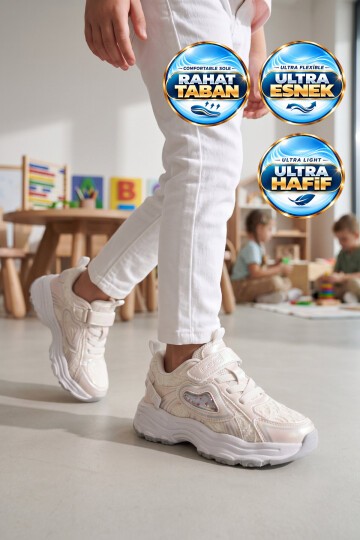 Beyaz Desenli Cırt Bantlı Rahat Tabanlı Kız Çocuk Yürüyüş ve Spor Ayakkabı Sneaker Sımba