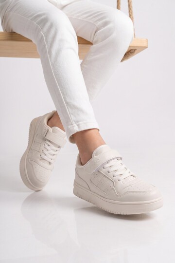 Cırt Bantlı Kalın Rahat Taban Beyaz Unisex Çocuk Yürüyüş ve Spor Ayakkabı Sneaker Foor