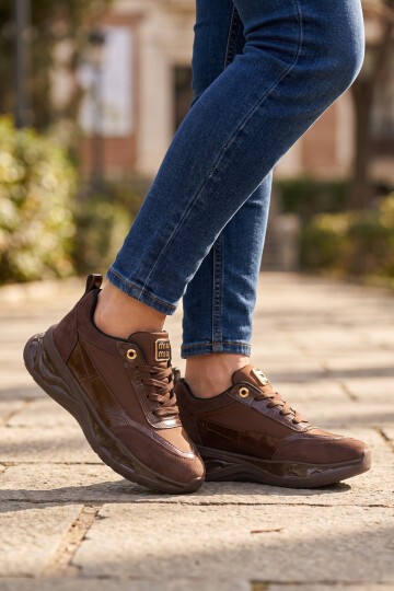 Kadın Kahve Cilt Bağcıklı Casual Ayakkabı Şık Rahat Taban Kadın Sneaker 231171