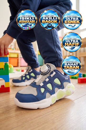 Lacivert Geniş Kalıp Akıllı Bağcıklı Işıklı Erkek Çocuk Spor Ayakkabı Evan F
