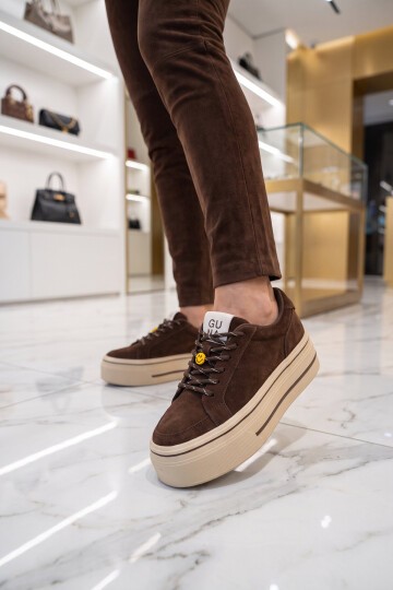Kahve Hakiki Deri Kadın Casual Ayakkabı Kalın Tabanlı Aksesuar Bağcıklı Şık Rahat Sneaker 26K366-2