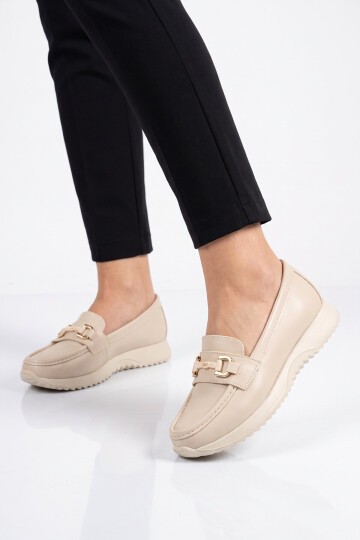 Toka Detaylı Kalın Tabanlı Şık Rahat Krem Kadın Casual Ayakkabı Loafer 067 26K