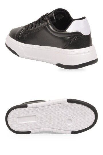 Siyah-Beyaz Kadın Casual Ayakkabı Bağcıklı Kalın Rahat Tabanlı Şık Sneaker Code 419
