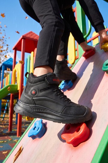 Erkek Çocuk Siyah-Kırmızı Comfort Tabanlı Lastik Bağcıklı Sneaker Bot Surge 2037